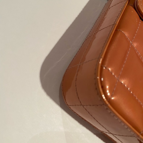CHANEL PATENT LEATHER CC CHOCOLATE BAR CLUTCH BAG - Picture 11 of 16
